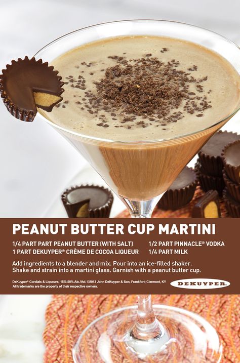 Peanut Butter Cup Martini, Boozy Drinks, Fancy Drinks, Mixed Drinks Recipes, Milk Shakes, Martini Recipes, Peanut Butter Cup, Cocktail Drinks Recipes, Alcohol Drink Recipes