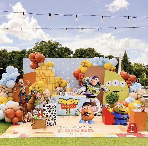 Toy Story Donut Wall, Toy Story Birthday Party Backdrop, Toy Story Muted Colors, Toy Story Neutral Party, Toy Story First Birthday Party Ideas, Toy Story Backdrop Ideas, Toy Story Backdrop, Woody Birthday Party, Cartoon Theme Birthday Party