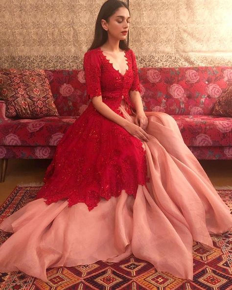 Aditi Rao Hydari, Aditi Rao, Mehendi Outfits, Indian Outfits Lehenga, Anushree Reddy, Indian Bride Outfits, Lehnga Dress, Casual Indian Fashion, Pakistani Fancy Dresses