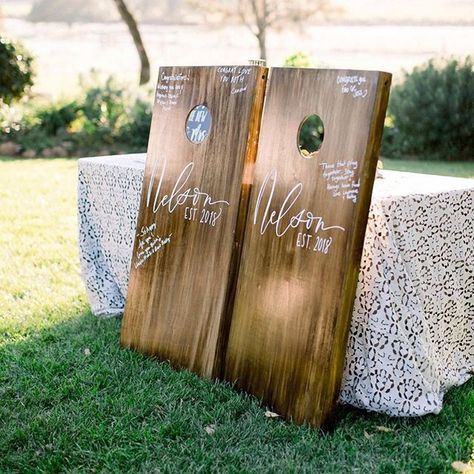 Sign In Board Wedding, Rustic Wedding Guestbooks Ideas, Original Wedding Guest Book Ideas, Wedding Guest Book Unique Ideas, Basic Backyard Wedding, Cornhole Boards Designs Wedding Guest Book, Diy Wedding 2023, Cornhole Board Guest Book Wedding, Corn Hole Board Wedding Guest Book