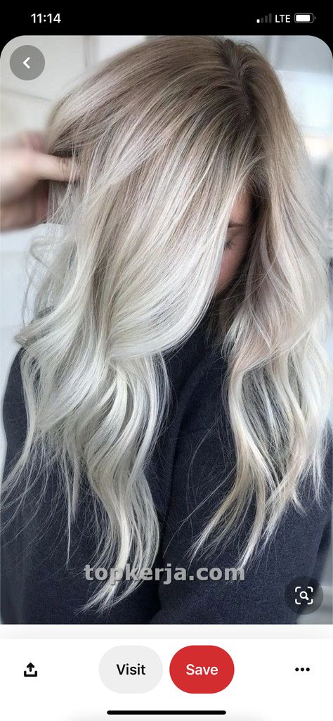 Winter Hair Colour For Blondes, Extreme Hair Colors, Winter Blonde Hair, Root Melt, Winter Hair Color Ideas, Hair Transition, Hair Color Ideas For Blondes, Color Ideas For Blondes, Blond Balayage