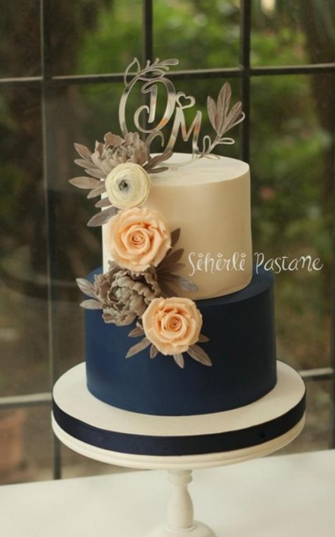 Navy Wedding Cake, Vintage Pasta, 2 Tier Wedding Cakes, Wedding Cake Navy, Floral Wedding Cakes, Romantic Wedding Cake, Wedding Cakes Blue, Amazing Wedding Cakes, Wedding Cake Rustic