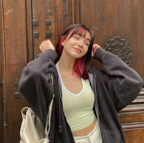 Black And Red Hair Short, Red Hair Underneath, Underdye Hair, Black And Red Hair, Glow Ups, Hair Color Underneath, Red Hair Inspo, Hair Color Streaks, Vibrant Hair