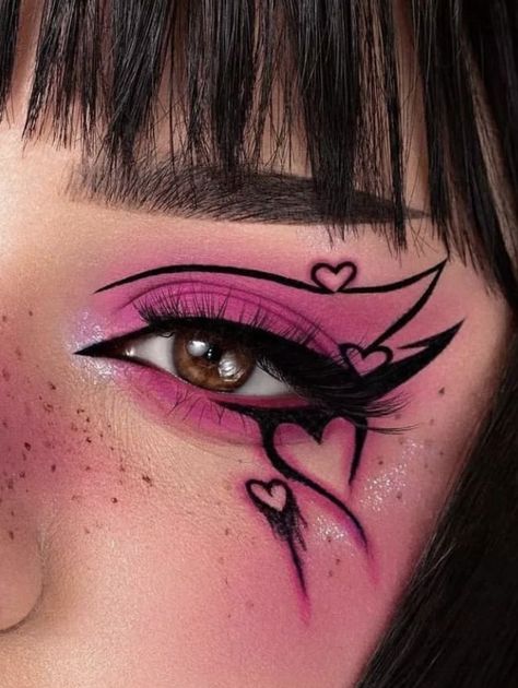 Red Black Makeup Goth, Pink Black And White Makeup, Graphic Eyeliner Ideas Goth, Yungblud Makeup Inspired, Hot Pink Goth Makeup, Halloween Liner Ideas, Valentine Goth Outfit, Valentines Graphic Eyeliner, Dark Valentine Makeup