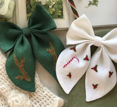 Embroidered Bows, Embroidered Accessories, Embroidered Hair Bows, Fancy Bows, Christmas Hair Accessories, Christmas Embroidery Patterns, Fabric Hair Bows, Christmas Hair Bows, Headband Bow