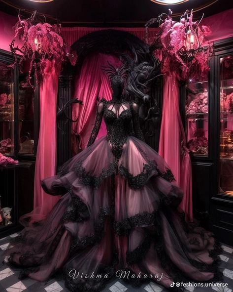 Magical Writing, Vishma Maharaj, Draculaura Aesthetic, Briar Beauty, Gothic Gowns, Helloween Wallpaper, Pink Wedding Gowns, Cosplay Wings, Queen Style