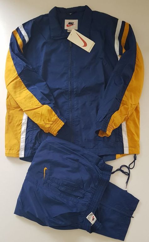 Nike Windbreaker Tracksuit, 90s Nike Tracksuit, Retro Nike Tracksuit, Track Suit Men Nike, Nike Vintage Tracksuit, Nike Tracksuit Men, Tracksuit 90s, 90s Tracksuit, Vintage Blue Track Jacket For Streetwear