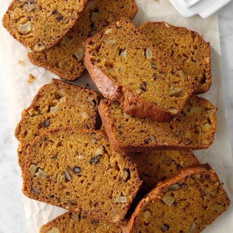 Banana Applesauce Bread, Moist Apple Bread Recipe, Apple Pumpkin Bread, Moist Apple Bread, Pumpkin Apple Bread, Kitchenaid Recipes, Applesauce Bread, Dessert Breads, Apple Pumpkin