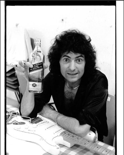 Richie Blackmore, Ritchie Blackmore's Rainbow, Ritchie Blackmore, Purple Band, Black Sabbath, Holy Trinity, Led Zeppelin, Guitarist, Deep Purple