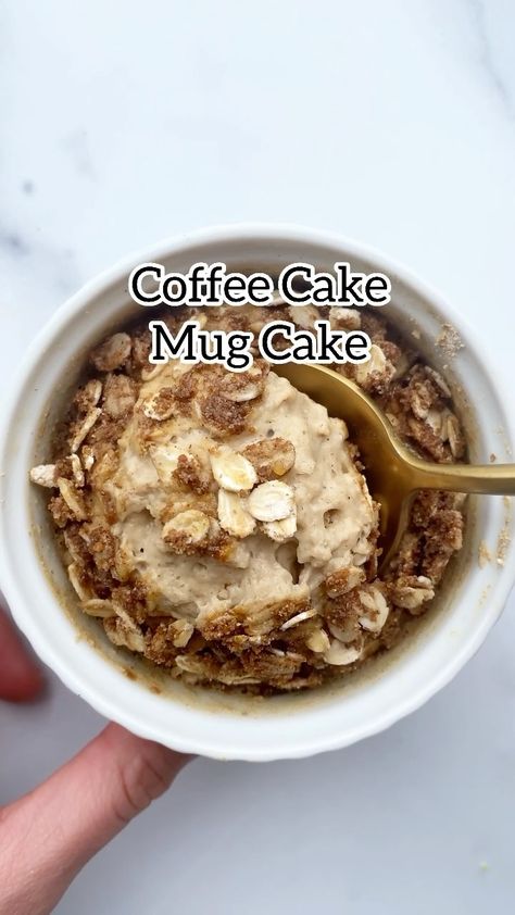 avocado_skillet on Instagram: Coffee cake mug cake 🧁 I was conflicted on weather or not this would be considered baked oats or a mug cake but I ate it for a dessert so… Oats Mug Cake, Coffee Cake Mug Cake, Oat Mug Cake, Avocado Skillet, Cake Mug, Single Serve Desserts, Instagram Coffee, Baked Oats, Single Serve