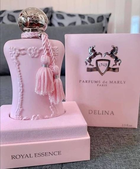 Koleksi Parfum, Parfum Chanel, Lovely Perfume, Fragrances Perfume Woman, Parfums De Marly, Pink Perfume, Perfume Body Spray, Perfume Collection Fragrance, Body Smells