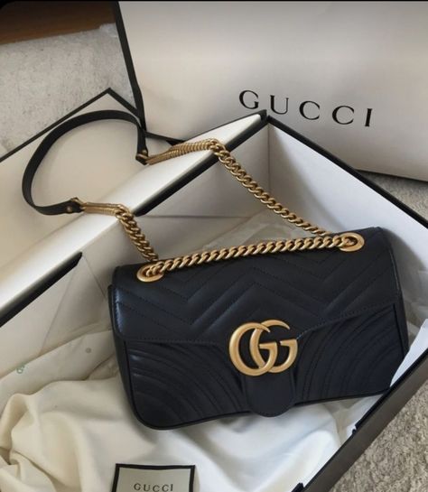 Black Gucci Purse, Gucci Bag Dionysus, Gucci Marmont Bag, Luxury Bags Collection, Handbag Essentials, Women's Bags By Shape, Gucci Marmont, Best Purses, Girly Bags