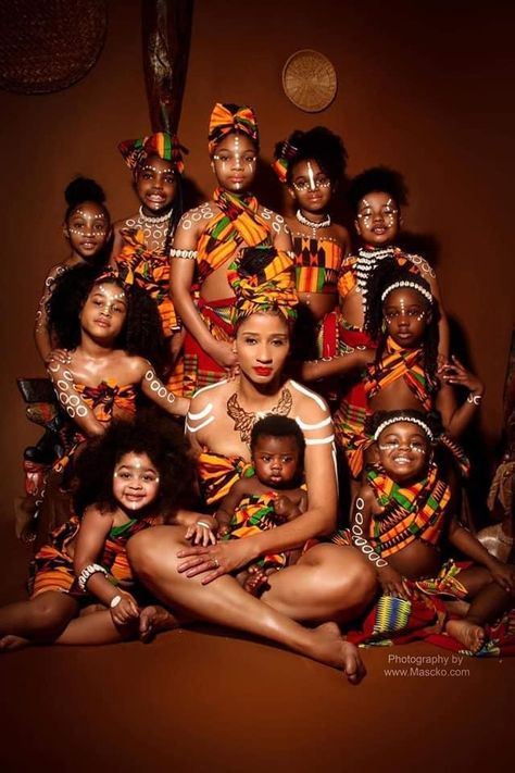 Afro American Culture, African Asethic, African Family Photoshoot, African Queen Goddesses, African Culture Aesthetic, Tarawa Kiribati, Ghana Culture, African Aesthetic, African American Artwork