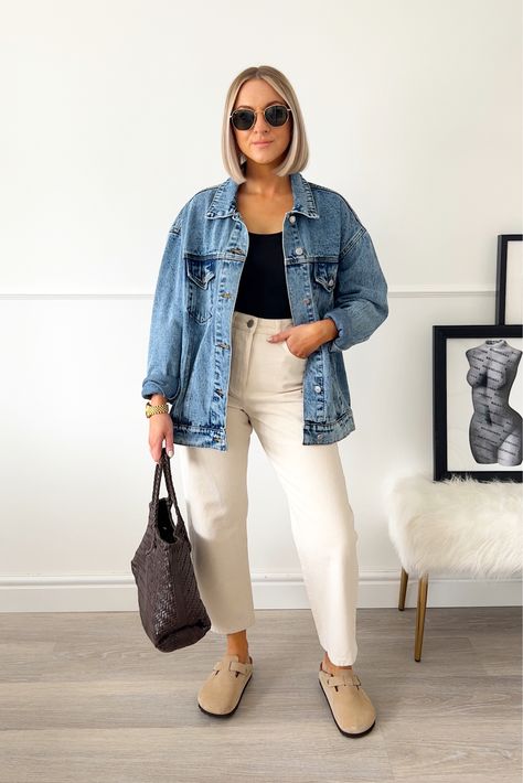 Trendy Tourist Outfit, Denim Teacher Outfit, Fall Bridal Outfits Casual, Dark Jeans Summer Outfit, Minimal Women Fashion, Sports Work Outfit, Weekend Casual Outfits Fall, Laundry Day Outfit Ideas, Casual Professor Outfit