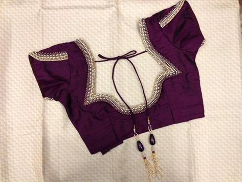 40.Purple with Lace work Blouse Simple Saree Blouse, Saree Blouse Back Neck Designs, Simple Blouse Design, Saree Blouse Back, Neck Models, Latest Blouse Neck Designs, Lace Blouse Design, Blouse Back Neck, Patch Work Blouse Designs