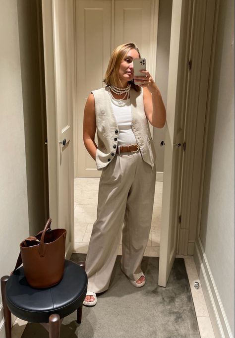 Beige waistcoat outfit idea. Pearl necklace outfit. Zara pearl necklace. Summer outfit 2024. Beige Waistcoat Outfit, Pearls Outfit, Beige Waistcoat, Pearl Necklace Outfit, Pearl Outfit, Waistcoat Outfit, Fun Outfits, Necklace Outfit, Outfit Zara