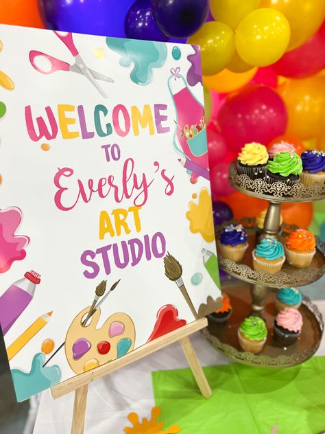 Art Theme Party Ideas, Art Birthday Party Ideas Activities, Arts And Crafts Birthday Party, School Foyer, Art Party Ideas, Art Captions, Craft Birthday Party, Kids Birthday Party Activities, Kids Art Party