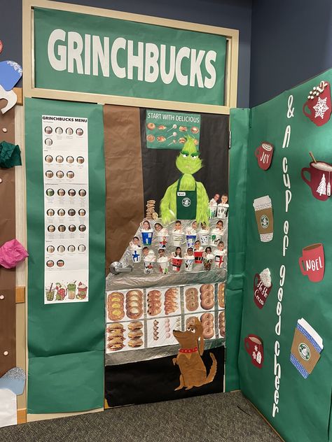 Christmas Holiday Door Contest, Work Office Holiday Decorating Ideas, Christmas School Display, School Christmas Door Decorating Contest, Door Decorations Contest Christmas, Take A Selfie Door Decoration, Grinch Doors, Creative Door Decorating Contest, Holiday Themed Classroom Door