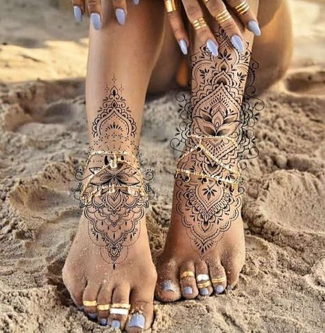 Ankle Tattoos For Women Mandala, Henna Ankle, Mandala Foot Tattoo, Henna Tattoo Foot, Ankle Foot Tattoo, Feminine Tattoo Sleeves, Foot Henna, Metallic Tattoo Temporary, Ankle Tattoos For Women