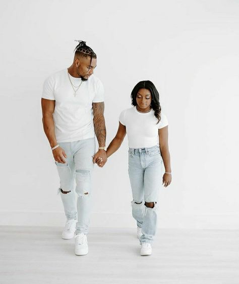 Black Couples Photoshoot Outfit Casual, All White Couples Photoshoot, White Shirt And Jeans Outfit Photoshoot Couple, Engagement Photos Jeans Casual, Denim And White Photoshoot, Black Couples Photoshoot Outfit, Denim Outfit Photoshoot, Shirt Photoshoot, White Denim Outfit