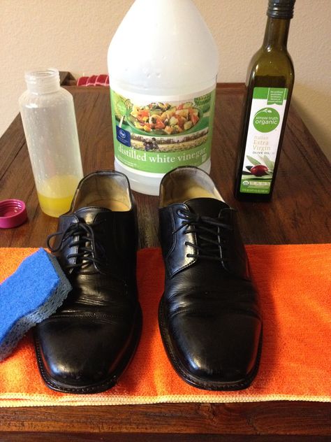 Removing dirt, scuffs, and getting your shoes to shine is a necessary evil.  In Seattle, it’s leather boot season from September through June.  Keeping those shoes shining should be easy not greasy... Diy Leather Polish, Shoe Cleaner Diy, Leather Conditioner Diy, Homemade Shoes, Boots Diy, Shoe Cleaner, Diy Shoe, Shoe Polish, Shoe Shine