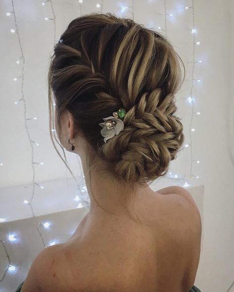 Upstyle Braids, Weddinghair Updo, Hairstyle Prom, Wedding Haircut, Unique Wedding Hairstyles, High Bun Hairstyles, Wedding Braids, Romantic Wedding Hair, Elegant Wedding Hair