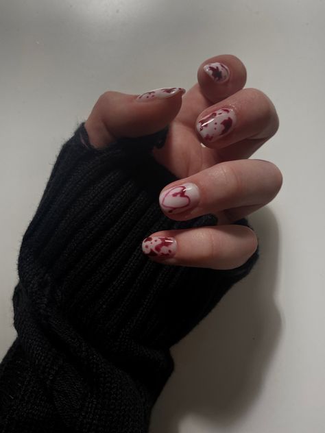 Aesthetic Halloween Nails Short, Halloween Nails Short Blood, Rockstar Girlfriend Nails Short, Short Blood Splatter Nails, Blood Splatter Nails Short, Short Scary Nails, Spooky Red Nails, Short Blood Nails, Short Rockstar Nails