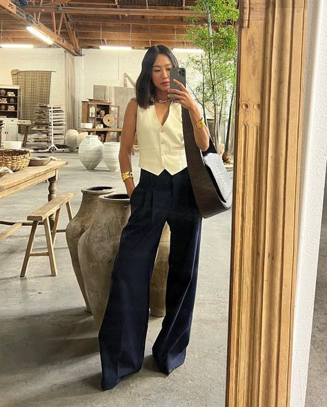 9 Autumn Work Outfit Ideas People Will Compliment You On | Who What Wear Casual Office Outfits Women Spring 2024, Cute Internship Outfit, Corporate Chic Outfits, Summer Business Casual Women, Intern Fits, Intern Outfit, Corporate Girly, Internship Outfit, Waistcoat Outfit