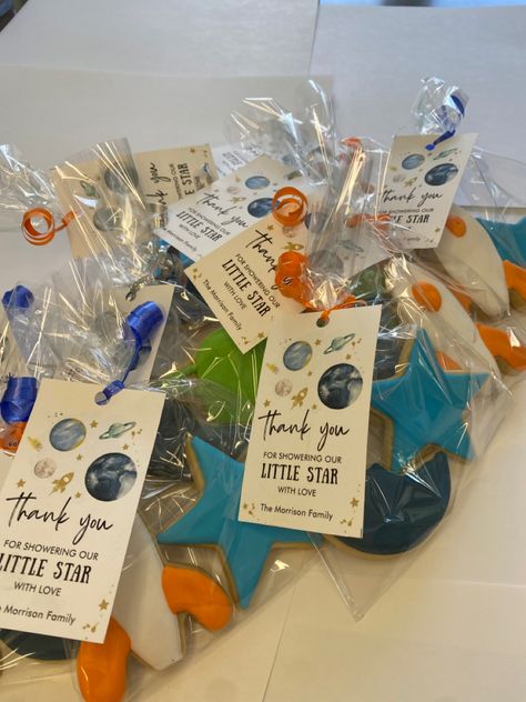 Space Theme Treats, Space Themed Favors, Space Baby Shower Cake, Space Themed Birthday Party Favors, Space Theme Party Favors, Solar System Baby Shower Ideas, Space Theme Snacks, Space Themed Baby Shower Ideas Boy, Space Baby Shower Theme