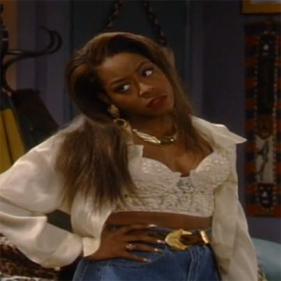 Tichina Arnold as Pamela "Pam" James in Martin (1992-1997) Pamela James Martin Outfits, Tichina Arnold, Black 90s Fashion, 90s Inspired Outfits, Black Actresses, 90s Hip Hop Fashion, Vintage Black Glamour, James Martin, Black Hollywood