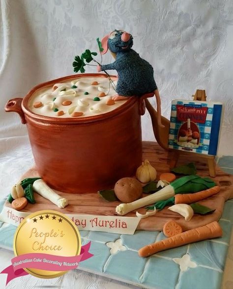 Ratatouille Birthday Cake, Ratatouille Party Decorations, Crazy Cakes Design, Cake Decorating Funny, Ghibli Cookies, Movie Cake Ideas, Cake Designs Funny, Funny Bday Cakes, Ratatouille Cake