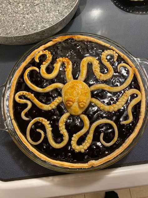 Octopus Pie, Pastry Design, Blueberry Pie, Creative Workshop, Octopus, Pastry, Cake Decorating, Nautical, Party Ideas