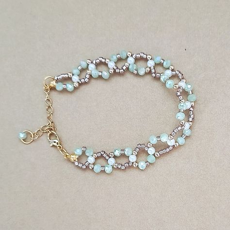 Fresh charm ✨ Mint green handmade beaded bracelet for everyday elegance Shop now in the link in our bio! #handmadejewelry #mintgreenjewelry #affordablejewelry #goldjewelry #minimalistjewelry #daintyjewelry #giftforher #giftformom #eveningwear #everydayjewelry #jewelrylovers #braceletoftheday Mint Green Jewelry, Everyday Elegance, Bracelets Handmade Beaded, July 25, Affordable Jewelry, Dainty Jewelry, Everyday Jewelry, Minimalist Jewelry, Evening Wear