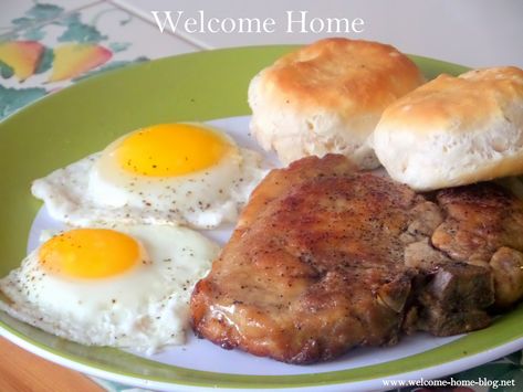 Ribeye Pork Chops, Breakfast Pork Chops, Pan Seared Ribeye, Fried Pork Chop Recipes, Fried Egg Recipes, Sunny Side Up Eggs, Rosemary Salt, Eggs Breakfast, Fried Pork Chops