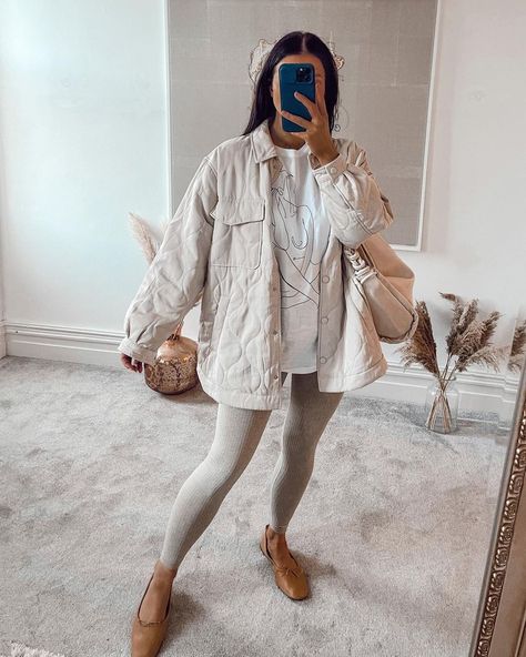 Beth Bartram on Instagram: “Its a beige day 🐚 . . . So in love with this quilted jacket , the perfect spring coat for colder days and fits in perfectly in my neutral…” Beige Quilted Jacket Outfit, Beth Bartram, Quilted Jacket Outfit, Beige Coat, Spring Coat, So In Love, Quilted Jacket, Cold Day, Jacket Outfits