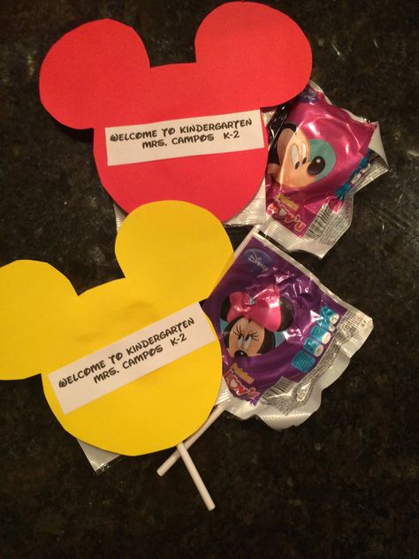 My welcome treats for my new kinder students.  I'll give them on Meet the Teacher day! School Gifts For Students, Mickey Classroom, Student Survival Kits, Welcome Back Gifts, Mickey Mouse Classroom, Disney Themed Classroom, Welcome To Kindergarten, School Survival Kits, Camping Theme Classroom