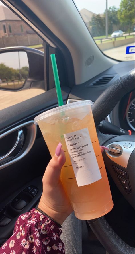 Peach Green Tea Lemonade Starbucks, Starbucks Peach Green Tea Lemonade, Starbucks Peach Green Tea, Iced Green Tea Lemonade, Peach Green Tea Lemonade, Starbucks Green Tea, Green Tea Lemonade, Cold Starbucks Drinks, Peach Green Tea