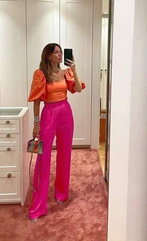 Country Club Business Casual, Pink Colorblock Outfit, Colorful Smart Casual, Block Colour Outfit, Colour Blocking Outfit, Outfit Rosa, Chique Outfit, Color Combos Outfit, Color Blocking Outfits