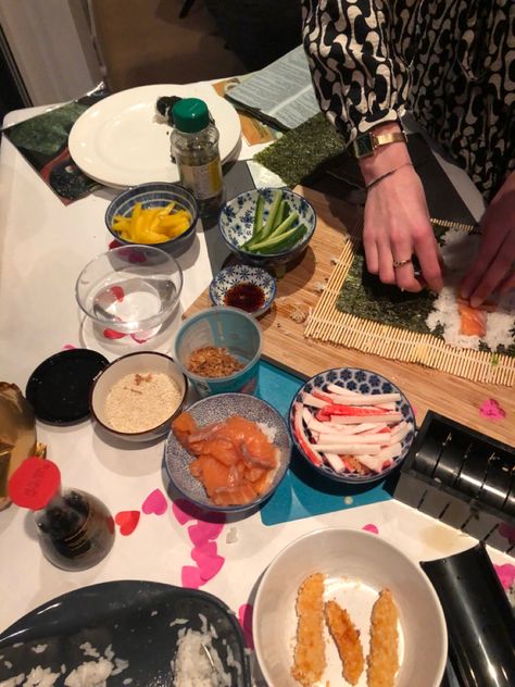 #sushi #handmade #food #aesthetic Homemade Sushi Night Aesthetic, Making Sushi At Home Aesthetic, Sushi Making Aesthetic, Making Sushi Aesthetic, Homemade Sushi Aesthetic, Diy Sushi Night, Sushi Night At Home, Sushi Making Party, Making Sushi At Home