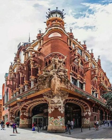 I love Europe⚜️♥️⚜️ | The Palau de la Música Catalona ,or the Palace of Catalan Music | Facebook Barcelona Architecture, Gaudi Barcelona, Spain Aesthetic, Unusual Buildings, Barcelona Catalonia, Barcelona City, Art Nouveau Architecture, Barcelona Travel, Europe Summer