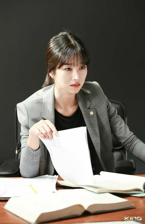 Professor Aesthetic, Female Professor, Seo Yeaji, Seo Yeji, Asian Faces, Teacher Aesthetic, Women Lawyer, Ye Ji, Seo Ye-ji