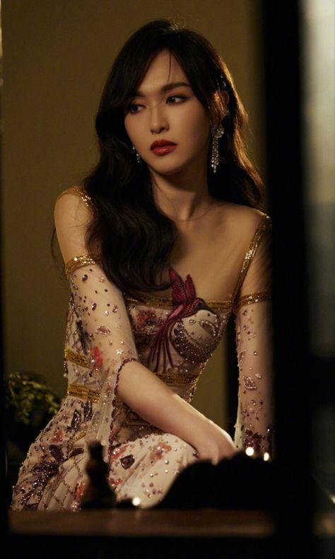 Tiffany Tang, Captain Hat, Beauty