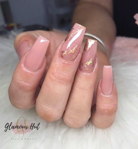 Nails With Rose Gold Foil, Pink Foil Nails Rose Gold, Nude Nails With Gold Foil, Rose Gold Foil Nails Designs, Rose Gold Foil Nails, Nude Nails With Gold, Nude And Rose Gold Nails, Pink Foil Nails, Classy Gel Nails