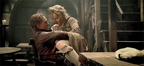 Tom Hiddleston Kissing Gif, Tom Hiddleston Hot Kiss, Tom Hiddleston Kiss, Tom Gif, Loki Gifs, Romeo And Juliet Quotes, Hollow Crown, The Hollow Crown, Kiss Gif