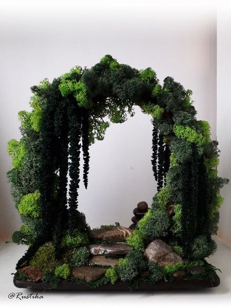 Moss Decor Ideas, Fantasy Decorations, Moss Crafts, Moss Decorations, Moss Mirror, Moss Diy, Moon Gates, Mos Wand, Desk Garden