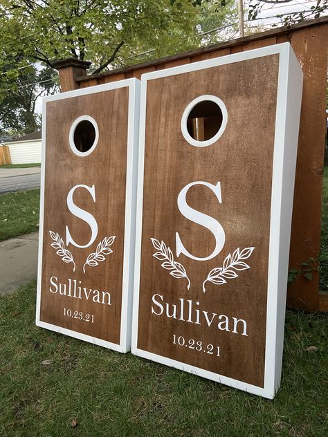 Cornhole Boards Diy Wedding, Pretty Cornhole Boards, Painted Cornhole Boards Ideas, Wedding Bean Bag Boards, Diy Corn Hole Boards, Cornhole Boards Wedding, Wedding Cornhole Boards Designs, Corn Hole Boards Designs Wedding, Wedding Corn Hole Boards