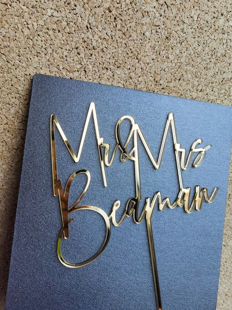 Elegant Wedding Cake Toppers, Brunch Vibes, Cake Topper For Wedding, Mr Mrs Cake Toppers, Gold Cake Topper Wedding, Rustic Wedding Cake Toppers, Gold Cake Topper, Rustic Cake Toppers, Wedding Personalized