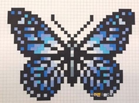 Butterfly Pixel Grid, Pixel Art Butterfly, Butterfly Pixel Art, Perler Bead Templates, Pixel Art Grid, Melty Beads, Diy Perler Beads, Butterfly Drawing, Diy Bracelets Patterns