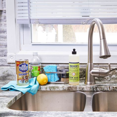 Clean A Stainless Steel Sink, Cleaning Calendar, Metal Sink, Baking Soda And Lemon, Natural Disinfectant, Vinegar Cleaning, Olive Oil And Vinegar, Stainless Steel Sink, Clean Sink