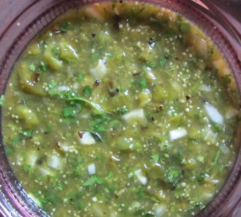 Rick Bayless Salsa Recipes, Green Tomatillo Salsa, Rick Bayless Recipes, Salsa Board, Roasted Salsa Verde Recipe, Green Salsa Recipe, Gorditas Recipe, Tomatillo Recipes, Tomatillo Salsa Recipe